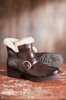 born winter boots with shearling