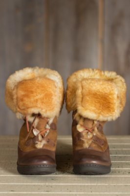 born fur lined boots