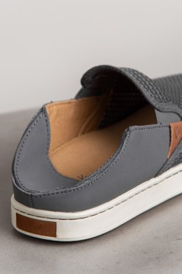 olukai pehuea pavement