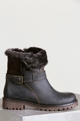 waterproof sheepskin boots