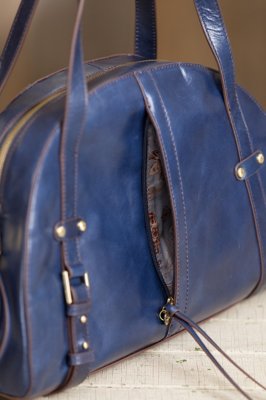 hobo beckon leather shoulder bag