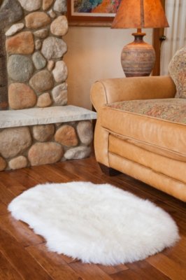Overland 2' x 3' Oval Australian Sheepskin Rug | Overland