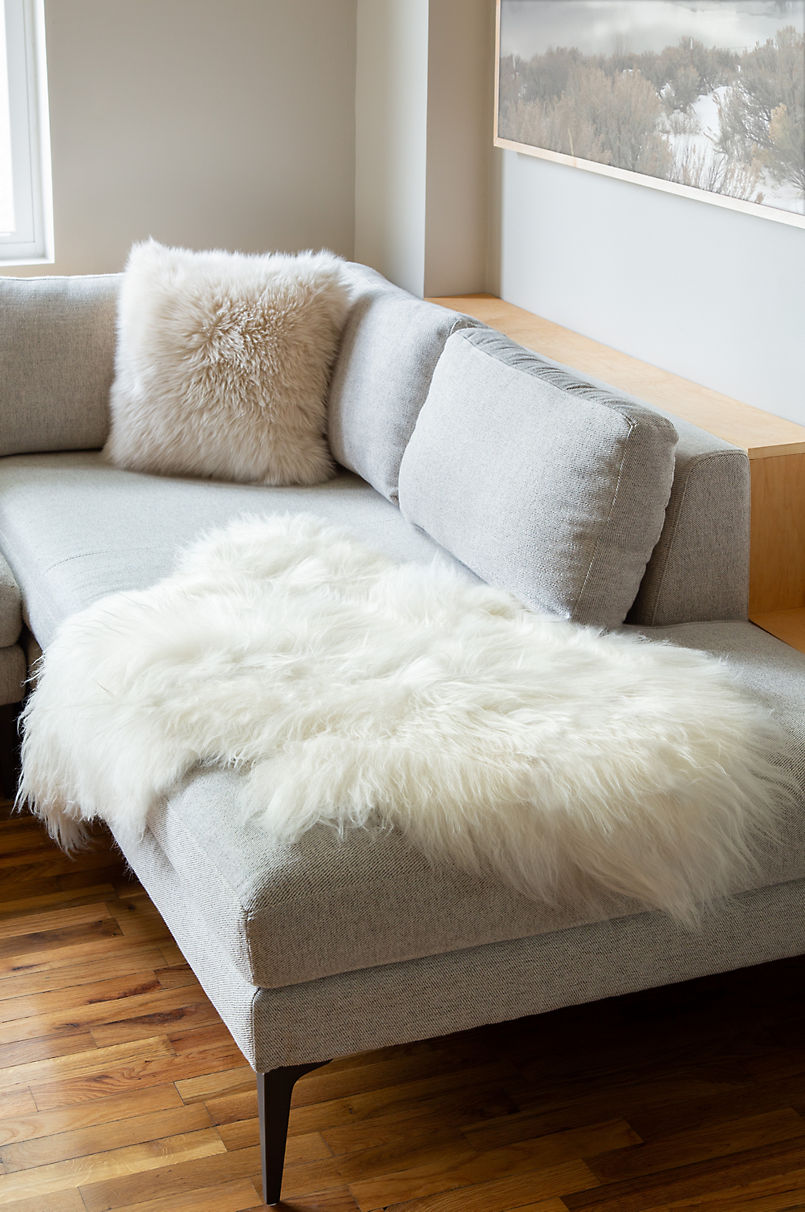 100% Natural Icelandic sheepskin rug genuine real white 4 x 2 