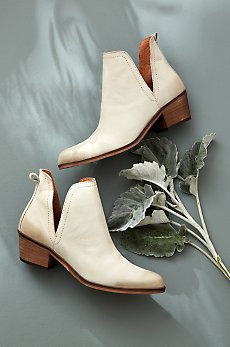 Women's Major Shearling-Lined Waterproof Suede Boots