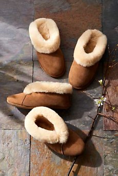 Women's Taylor Australian Merino Shearling-Lined Suede Moccasin Slippers